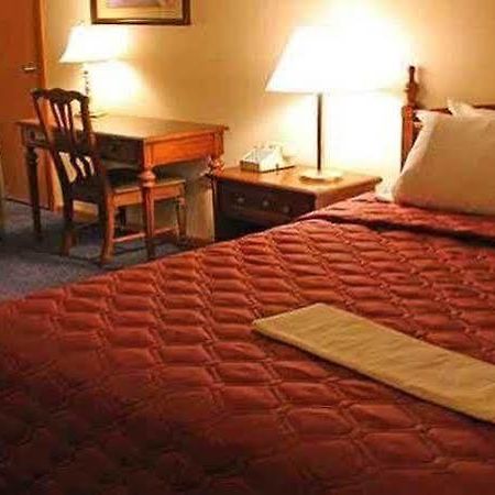 Iron Road Inn Elkins Extérieur photo