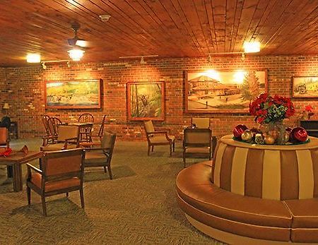 Iron Road Inn Elkins Extérieur photo
